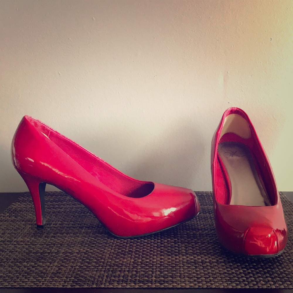 Red Pumps